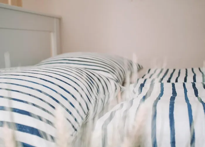 Neb-thun Lodge's 1 Hilterfingen Ringstrasse 6 Gæstehus