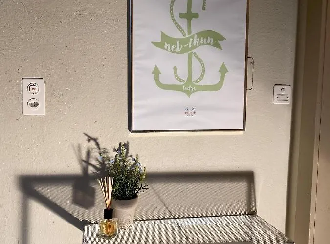 Neb-thun Lodge's 1 Hilterfingen Ringstrasse 6 Gæstehus