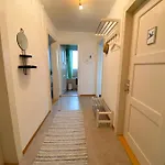 Neb-thun Lodge's 1 Hilterfingen Ringstrasse 6 Guest house