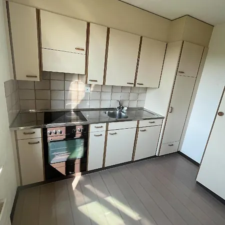 בית הארחה Neb-thun Lodge's 1 Hilterfingen Ringstrasse 6 3*